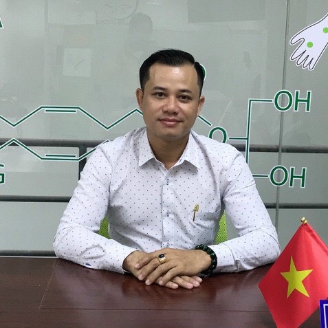 Tôi là Nguyên Ngọc.   Nhà sáng lập quảng cáo nguyên ngọc